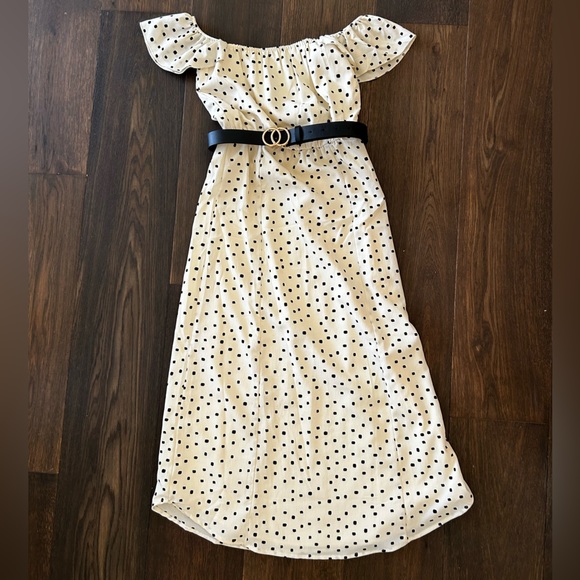 Amuse Society • Off the Shoulder Midi-Dress - Picture 1 of 5